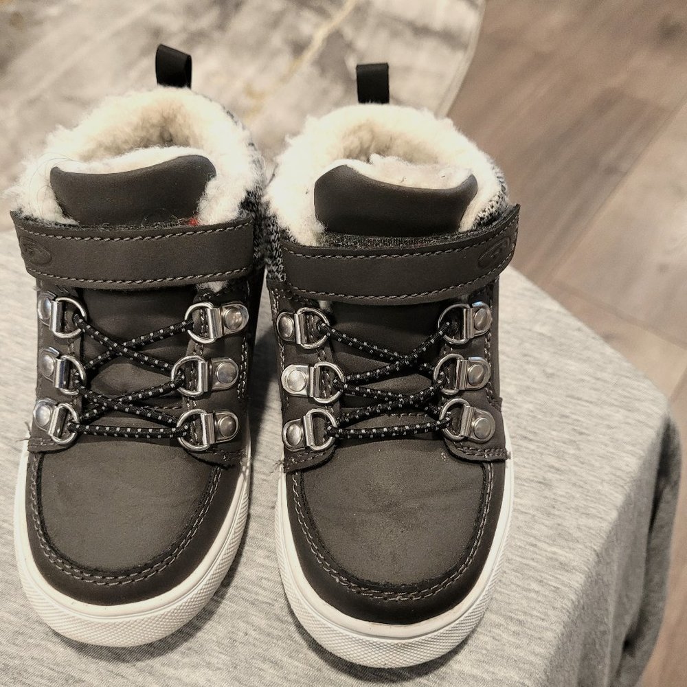 Toddler Boy's Winter Boot Sz 7